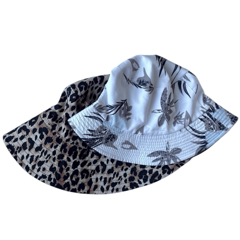 2 Reversible Bucket Hats Leopard and Floral